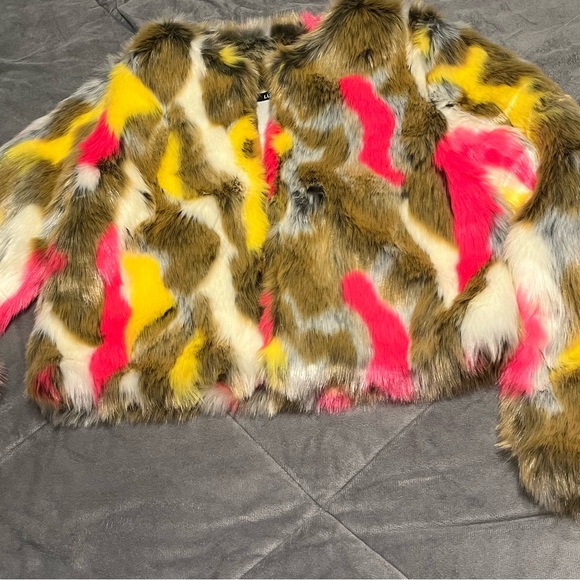 Luxy USA Multi Color Faux Fur Cropped Jacket, Size Small, EUC - Picture 5 of 8